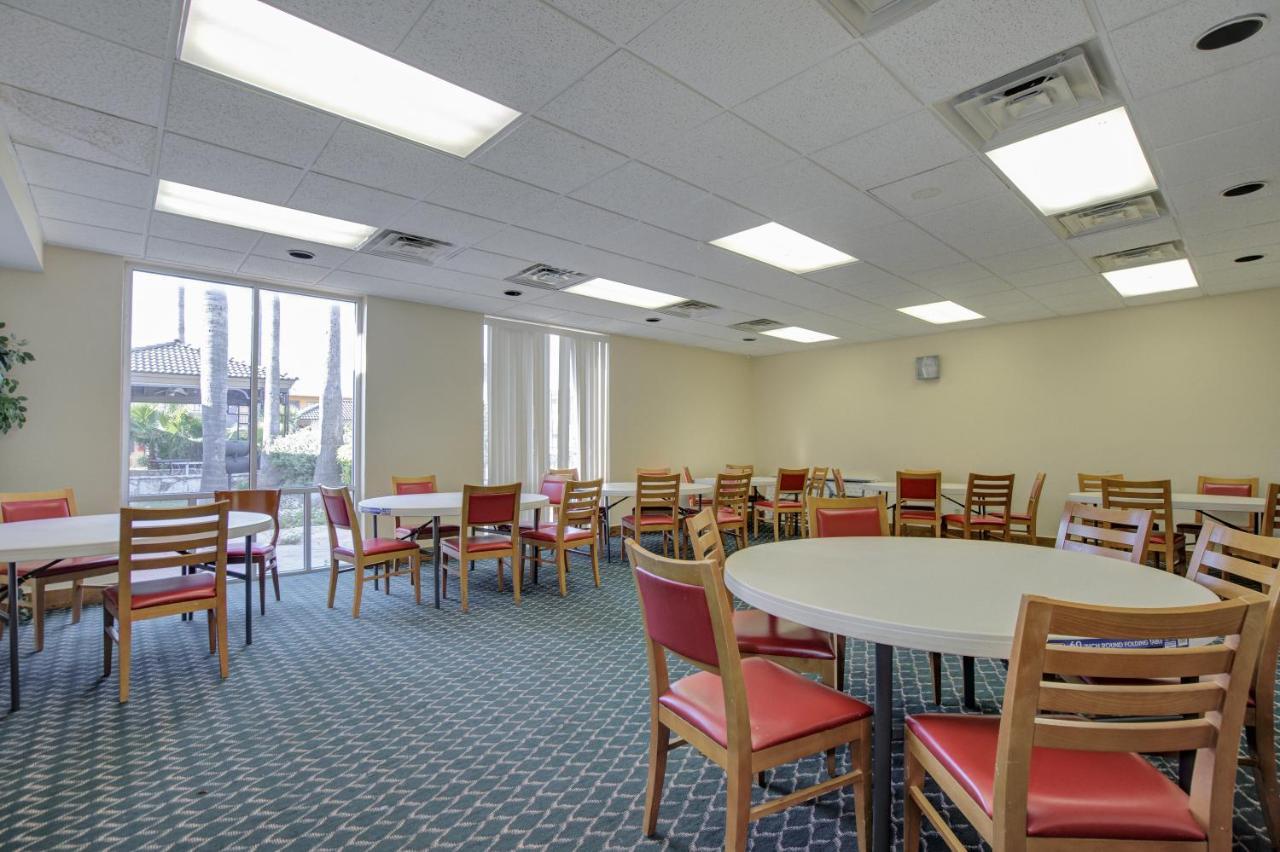 Americas Best Value Inn Laredo Eksteriør billede