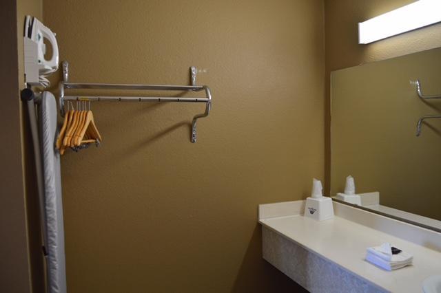 Americas Best Value Inn Laredo Eksteriør billede