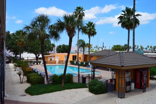 Americas Best Value Inn Laredo Eksteriør billede