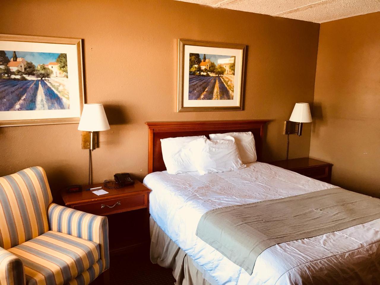 Americas Best Value Inn Laredo Eksteriør billede